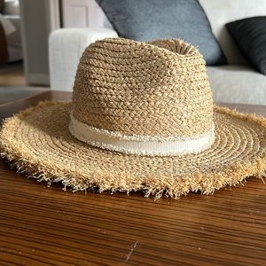 Straw beach hat - lightly used